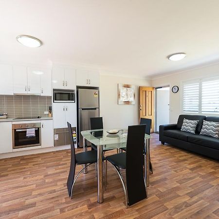 توومبا Bottletree Apartments On Garget الغرفة الصورة